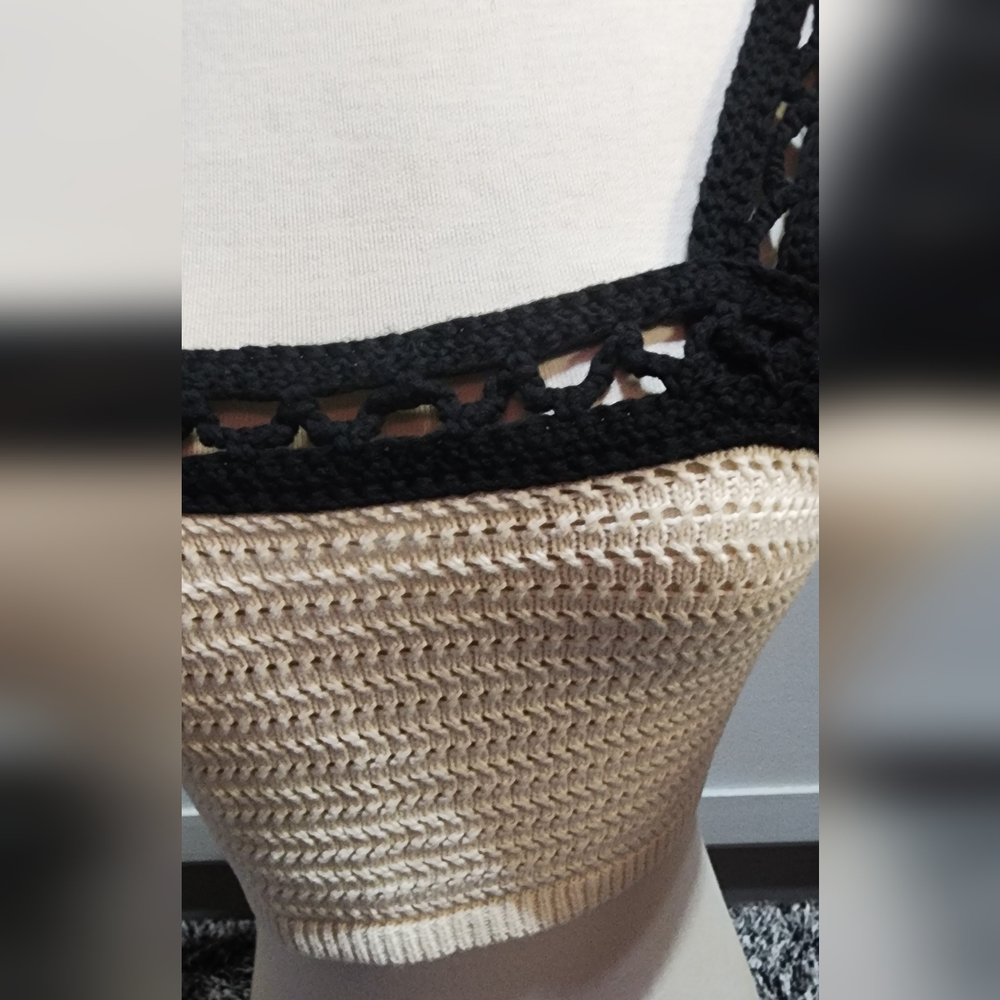 House of Harlow 1960 Black and Cream Espadrilles - Picture 2 of 5
